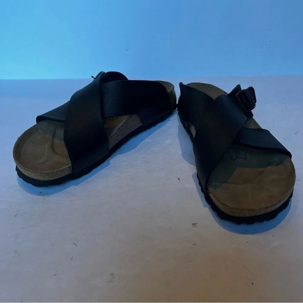 Birki's 250 Leather Sandals Black/Tan Ladies 8, Mens 6 Look new! Criss Cross